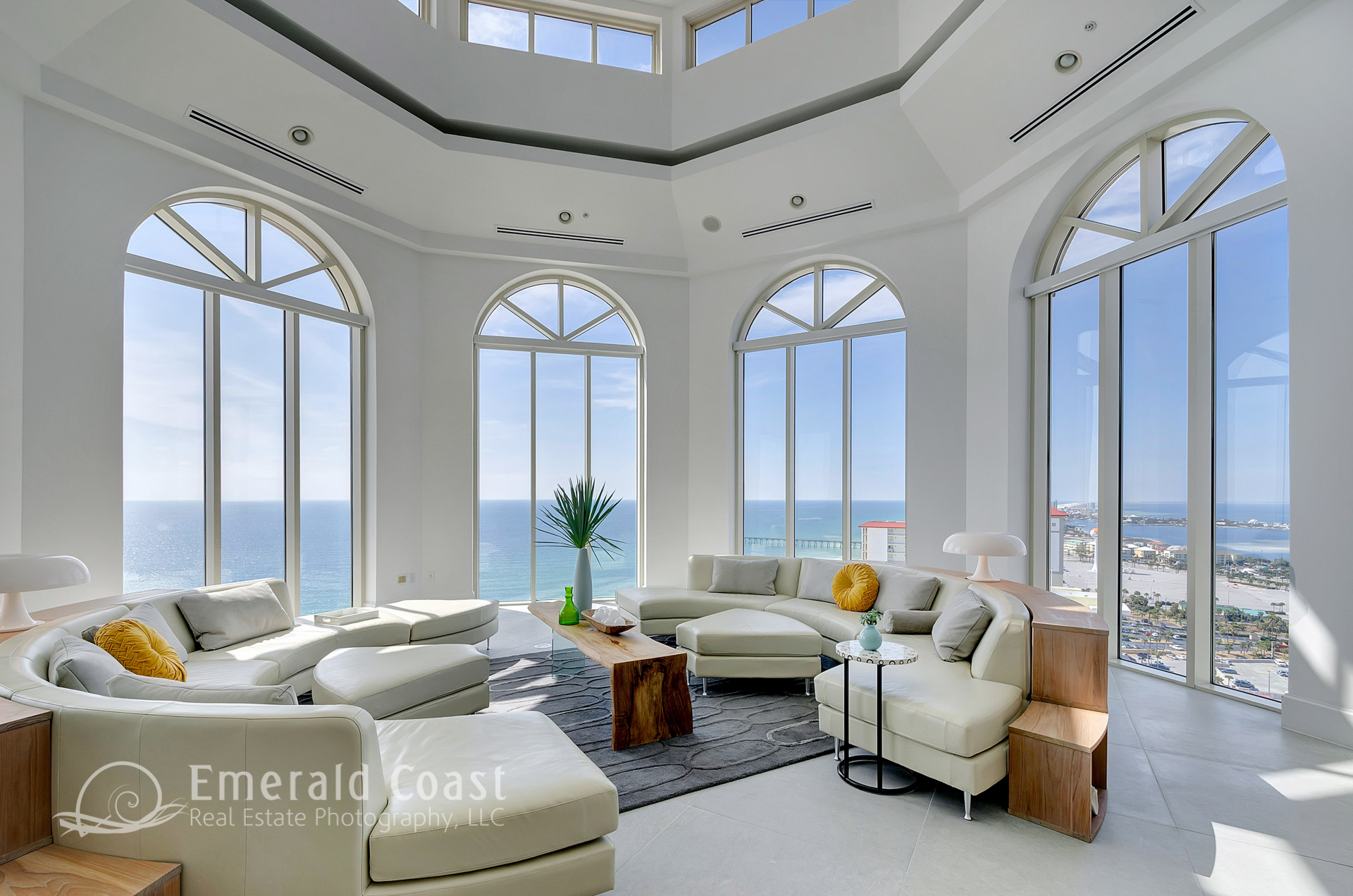 luxury gulf front living room
